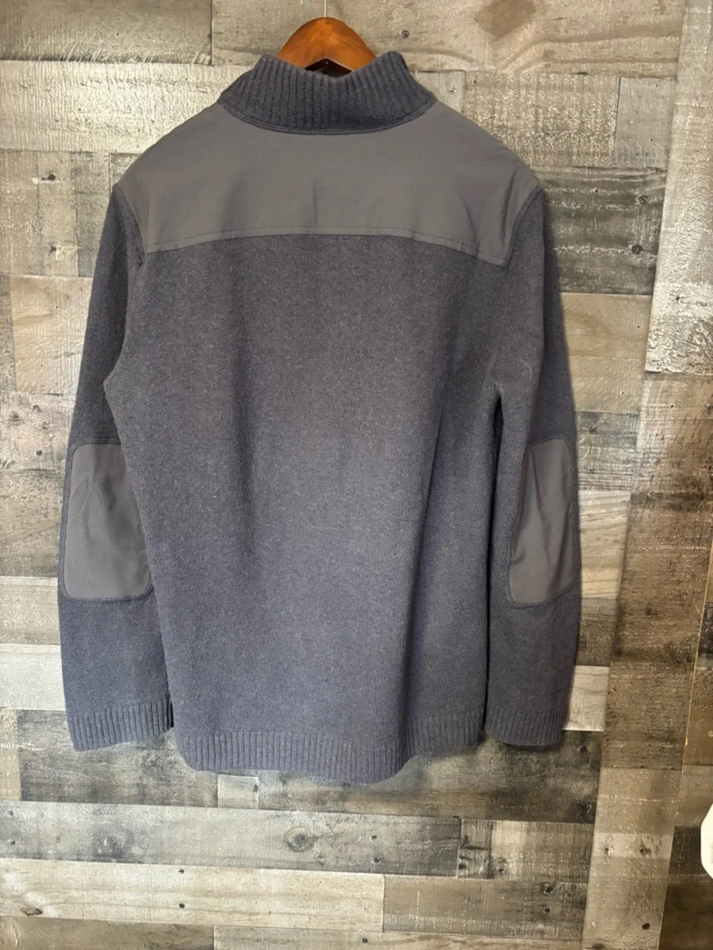 REI Men's Dark Charcoal Half-Zip Wool Pullover Sweater Medium